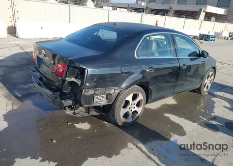 2007 Volkswagen Jetta Wolfsburg Edition from USA, damaged, VIN 3VWEG71K47M192151